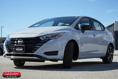 2025 Nissan Versa SR