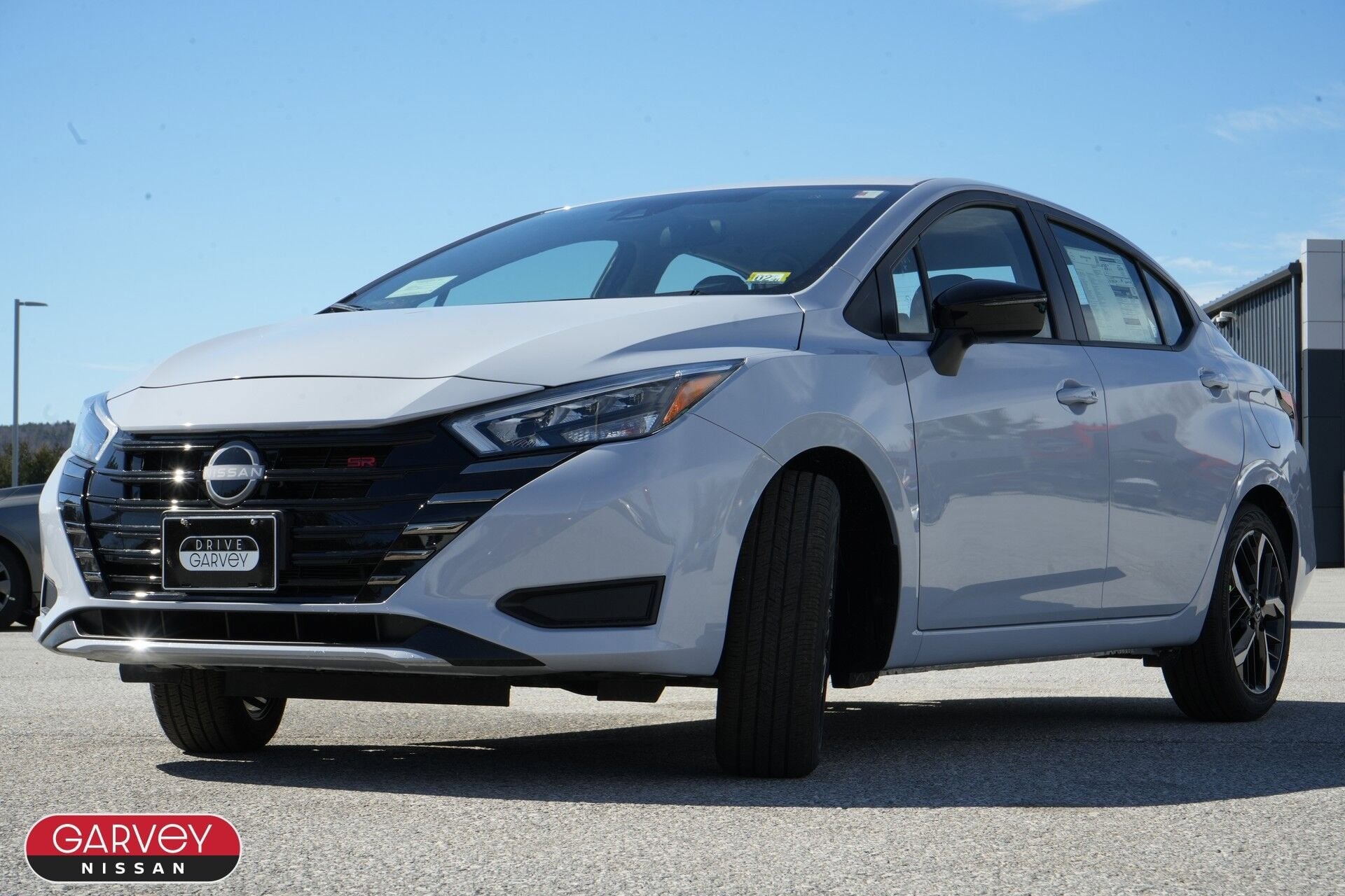 2025 Nissan Versa SR