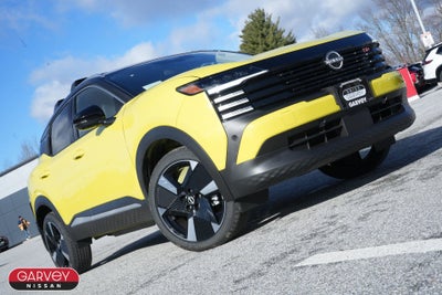 2026 Nissan Kicks SR