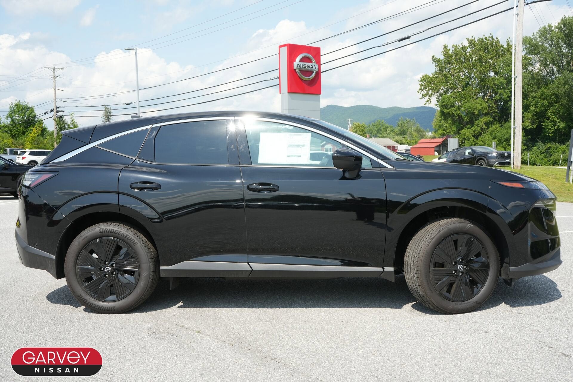 2025 Nissan Murano SV