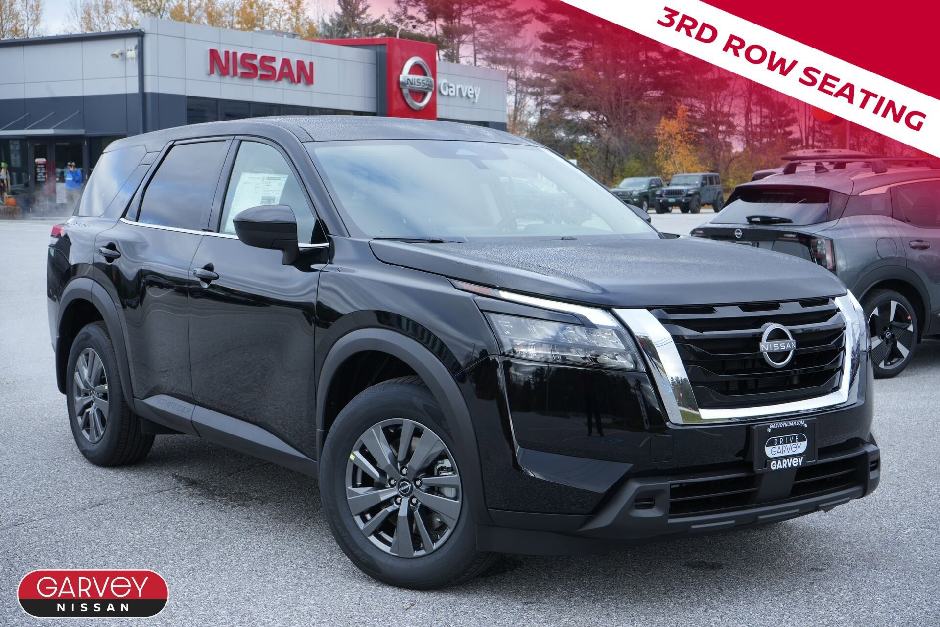 2025 Nissan Pathfinder S