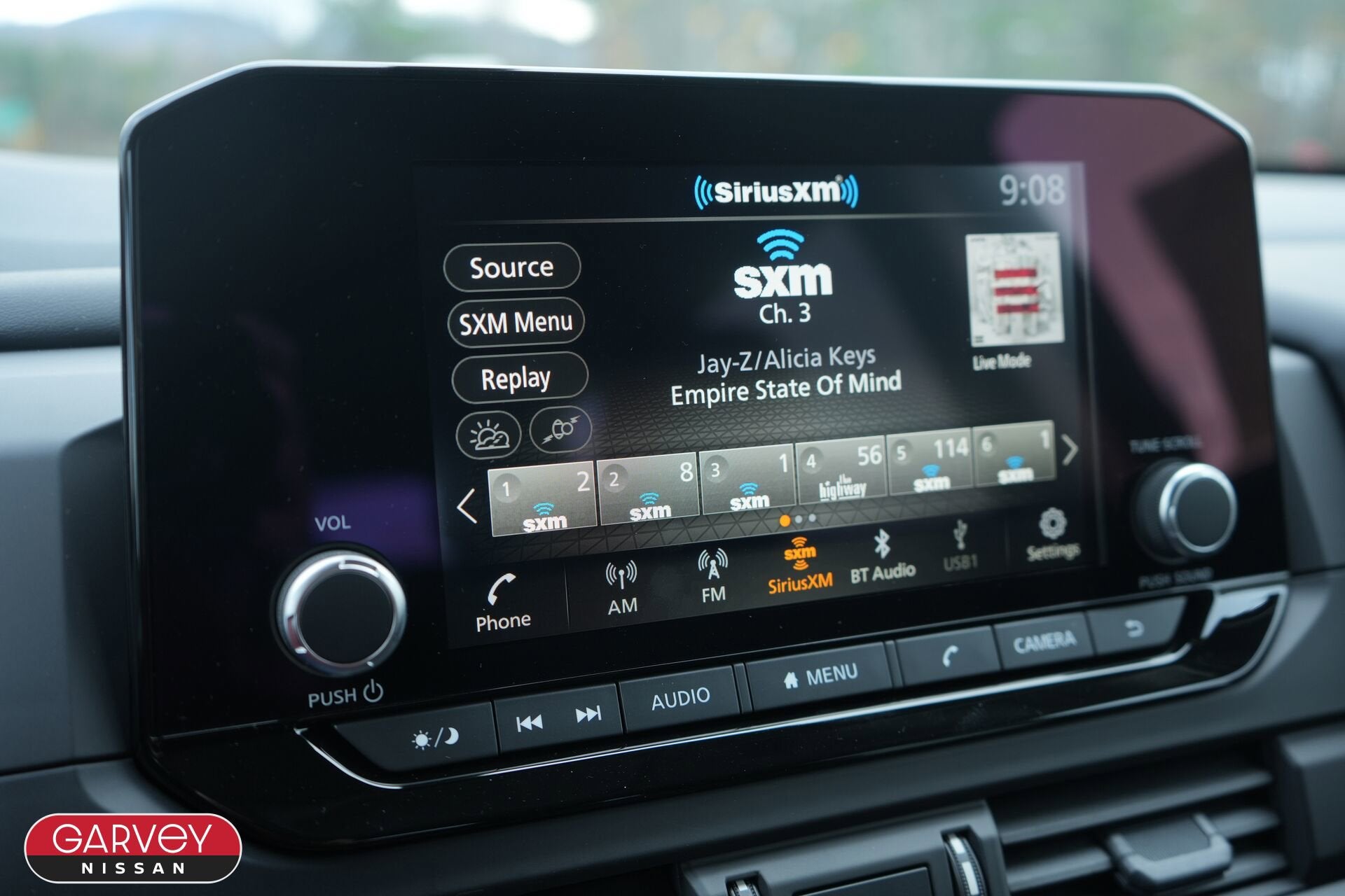 2025 Nissan Pathfinder S