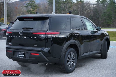 2025 Nissan Pathfinder S