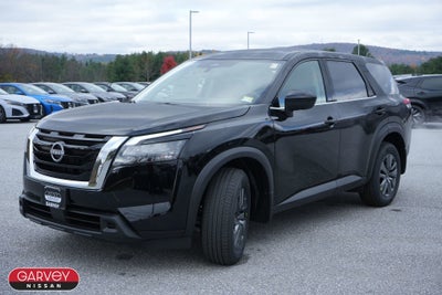 2025 Nissan Pathfinder S