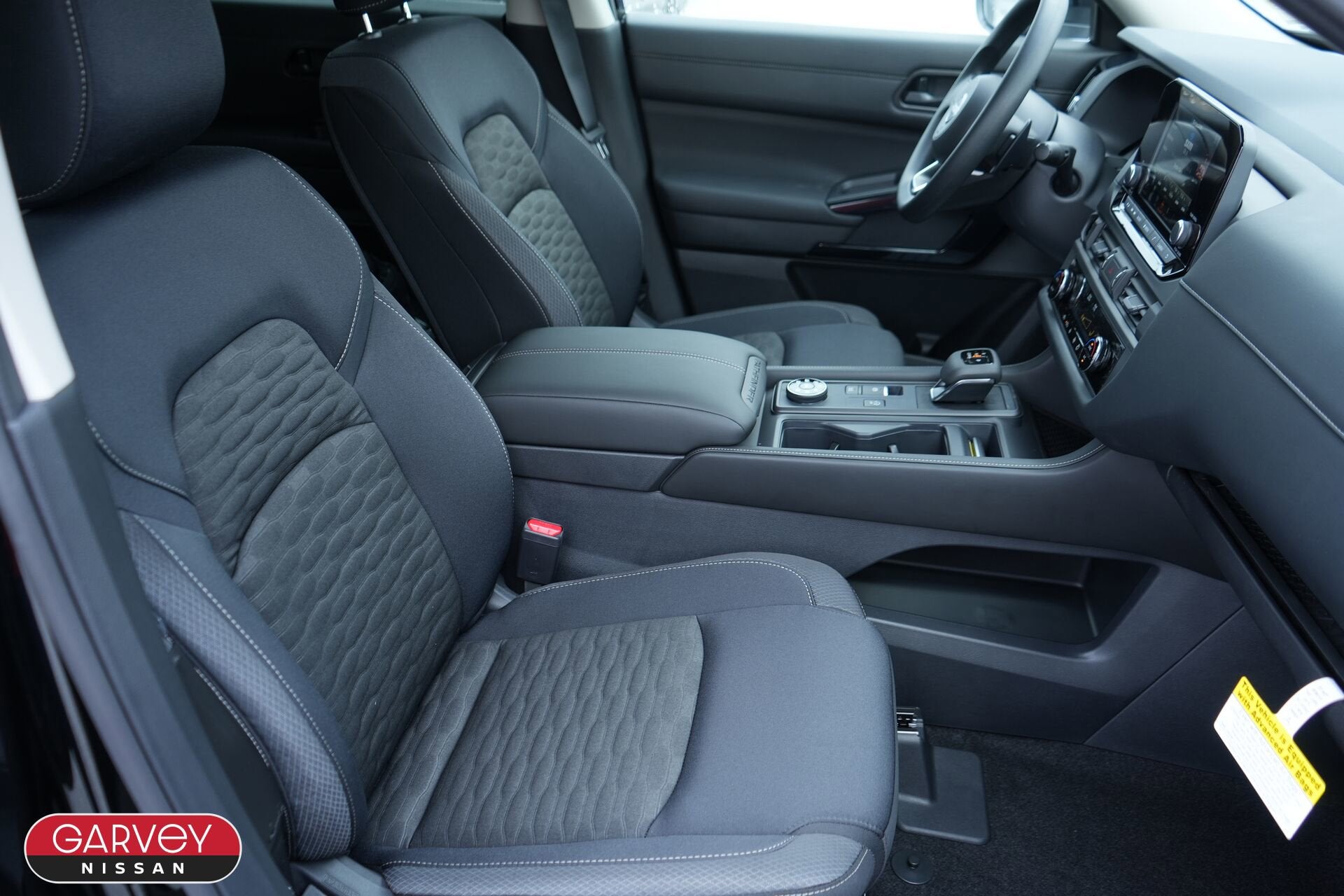 2025 Nissan Pathfinder S