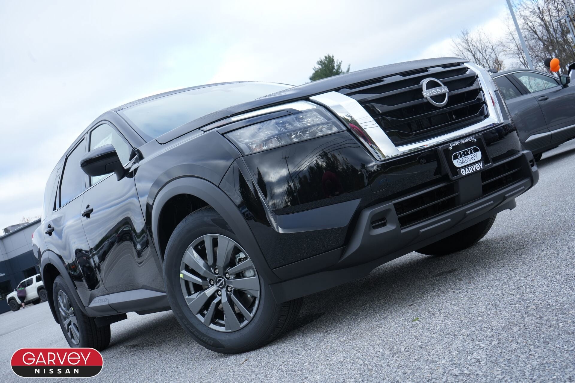 2025 Nissan Pathfinder S