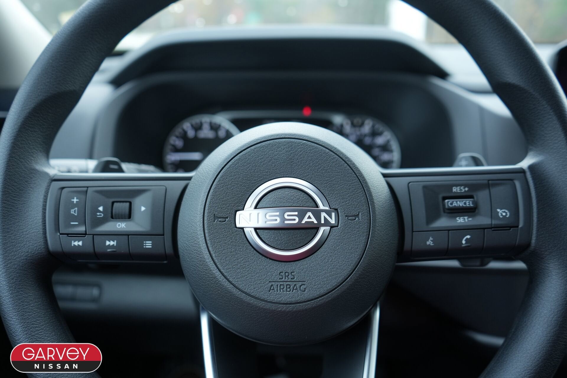 2025 Nissan Pathfinder S