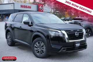 2025 Nissan Pathfinder S