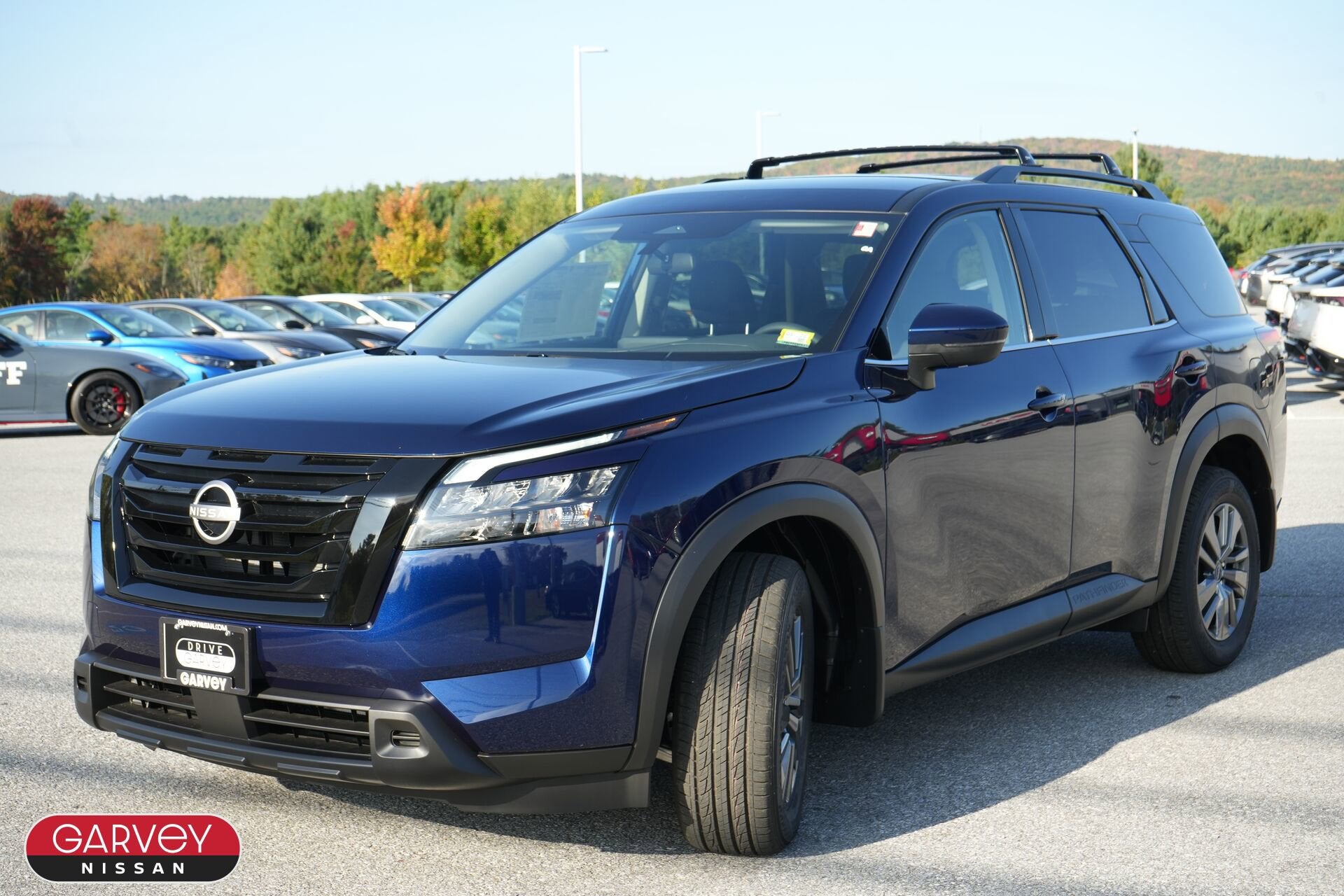 2025 Nissan Pathfinder SV