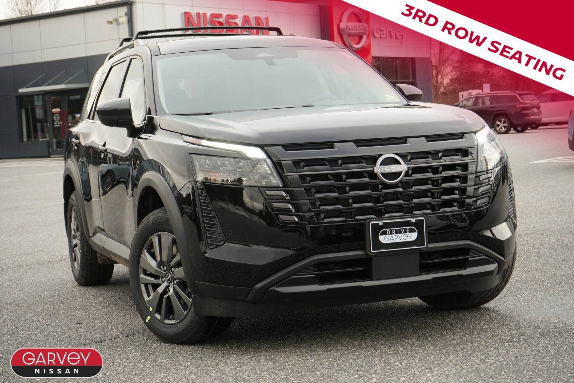 2026 Nissan Pathfinder SV