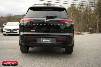 2026 Nissan Pathfinder SV
