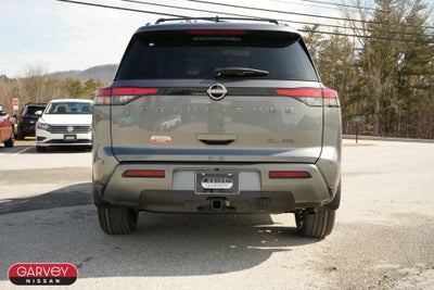 2026 Nissan Pathfinder SL