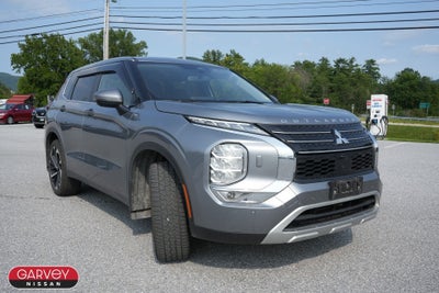 2024 Mitsubishi Outlander Base