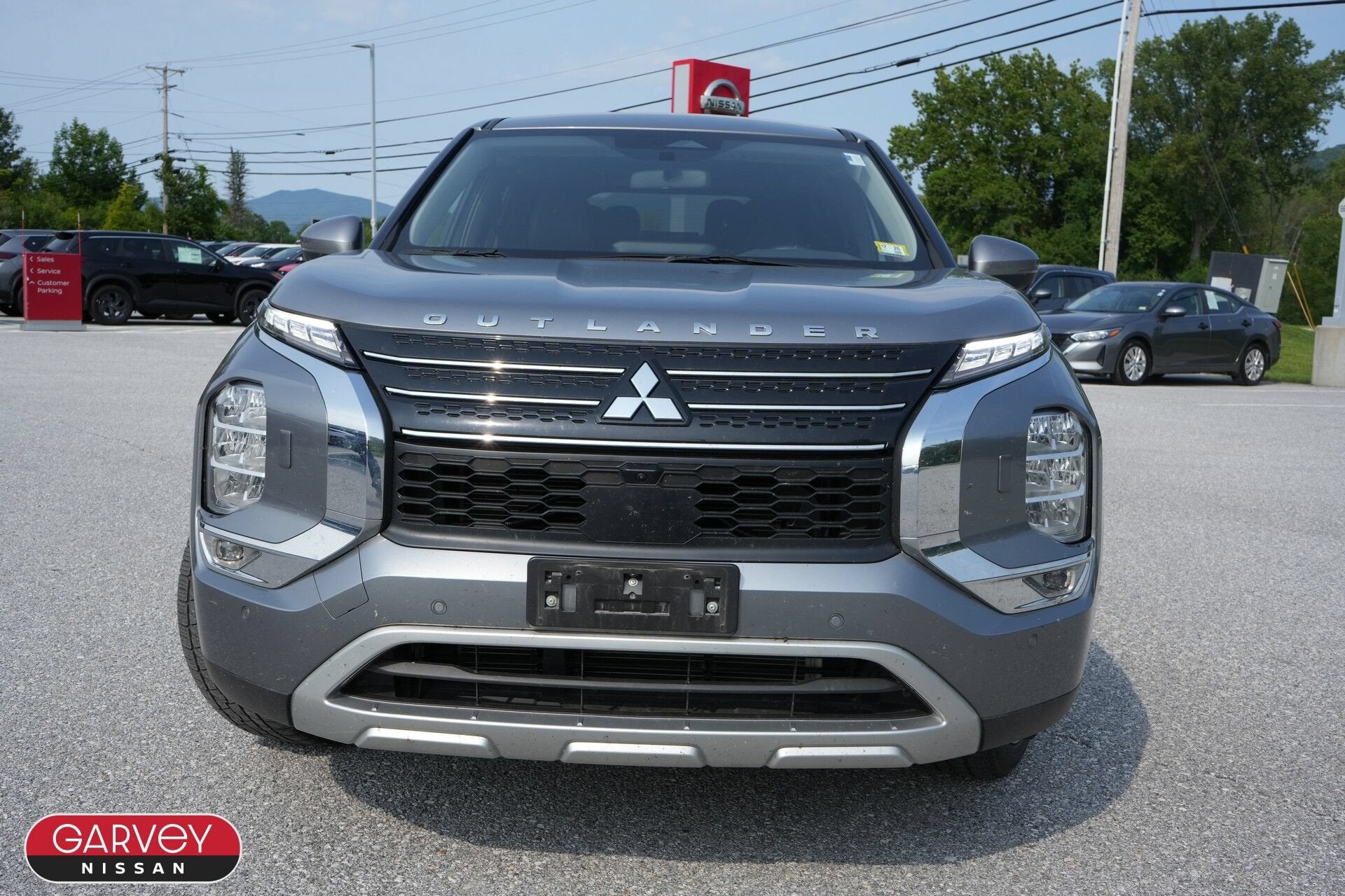 2024 Mitsubishi Outlander Base