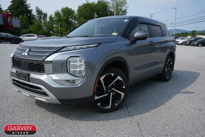 2024 Mitsubishi Outlander Base