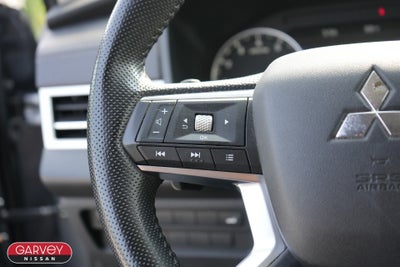 2024 Mitsubishi Outlander Base