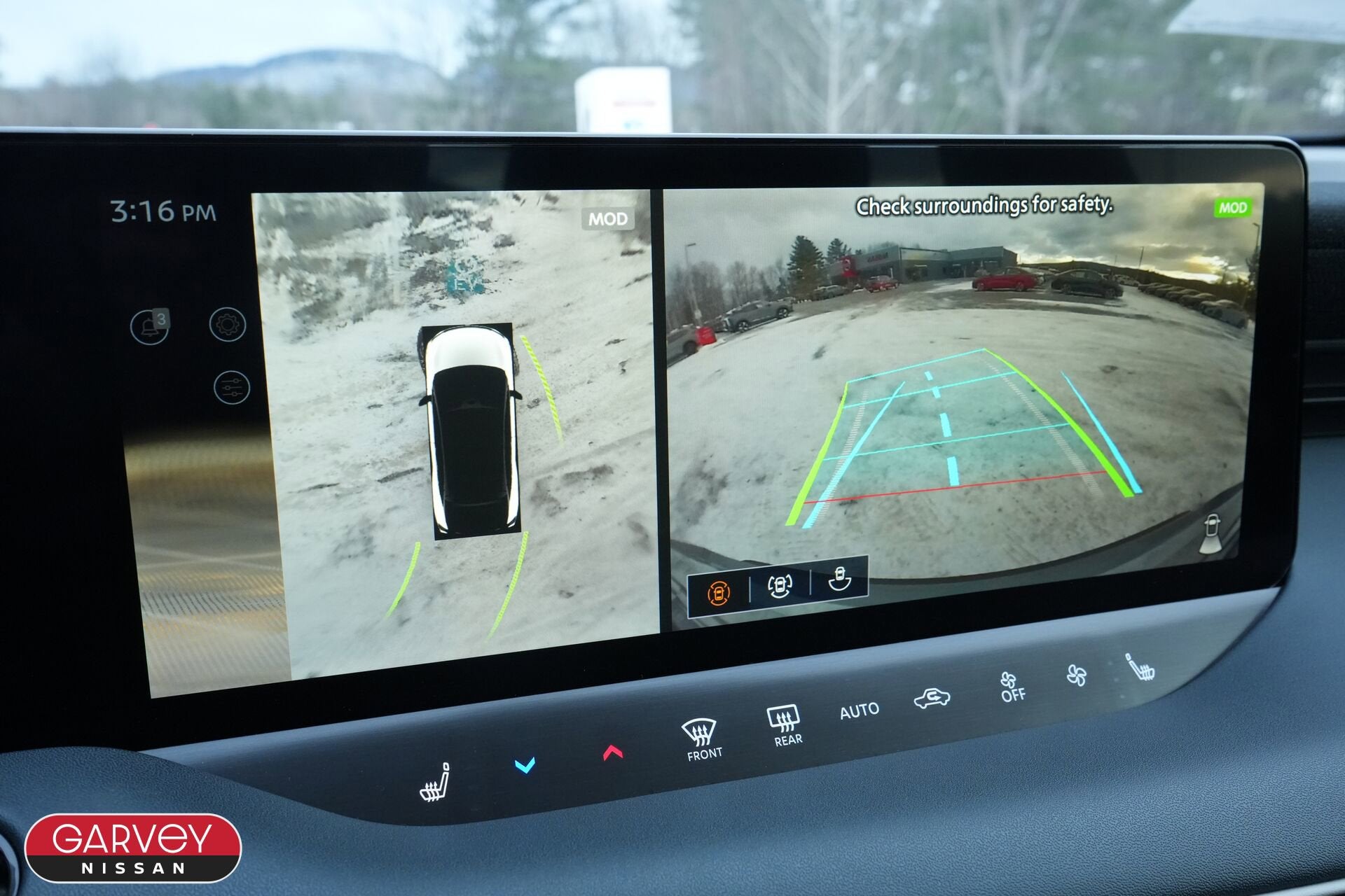 2026 Nissan LEAF Platinum+