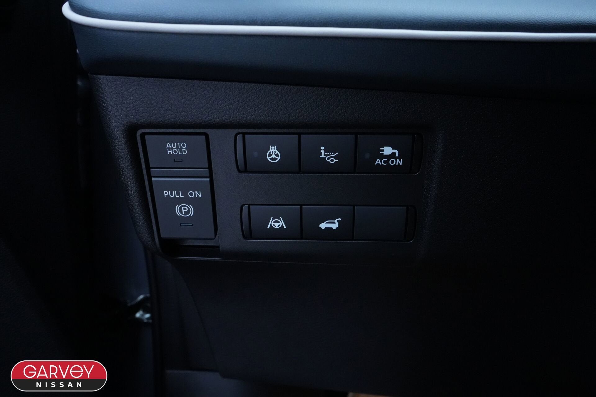 2026 Nissan LEAF Platinum+