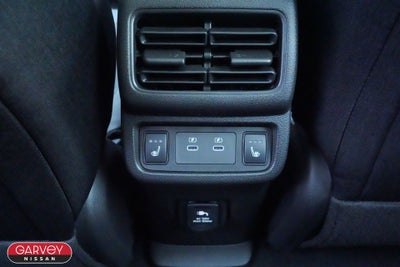 2026 Nissan LEAF Platinum+