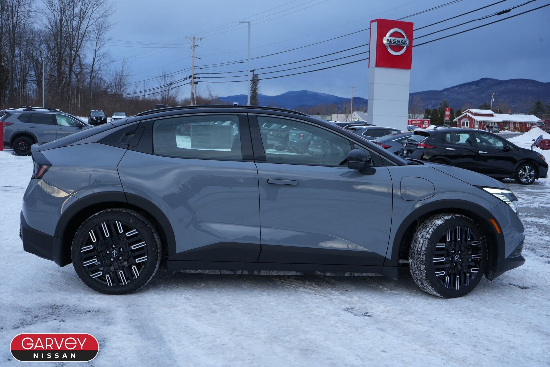 2026 Nissan LEAF Platinum+