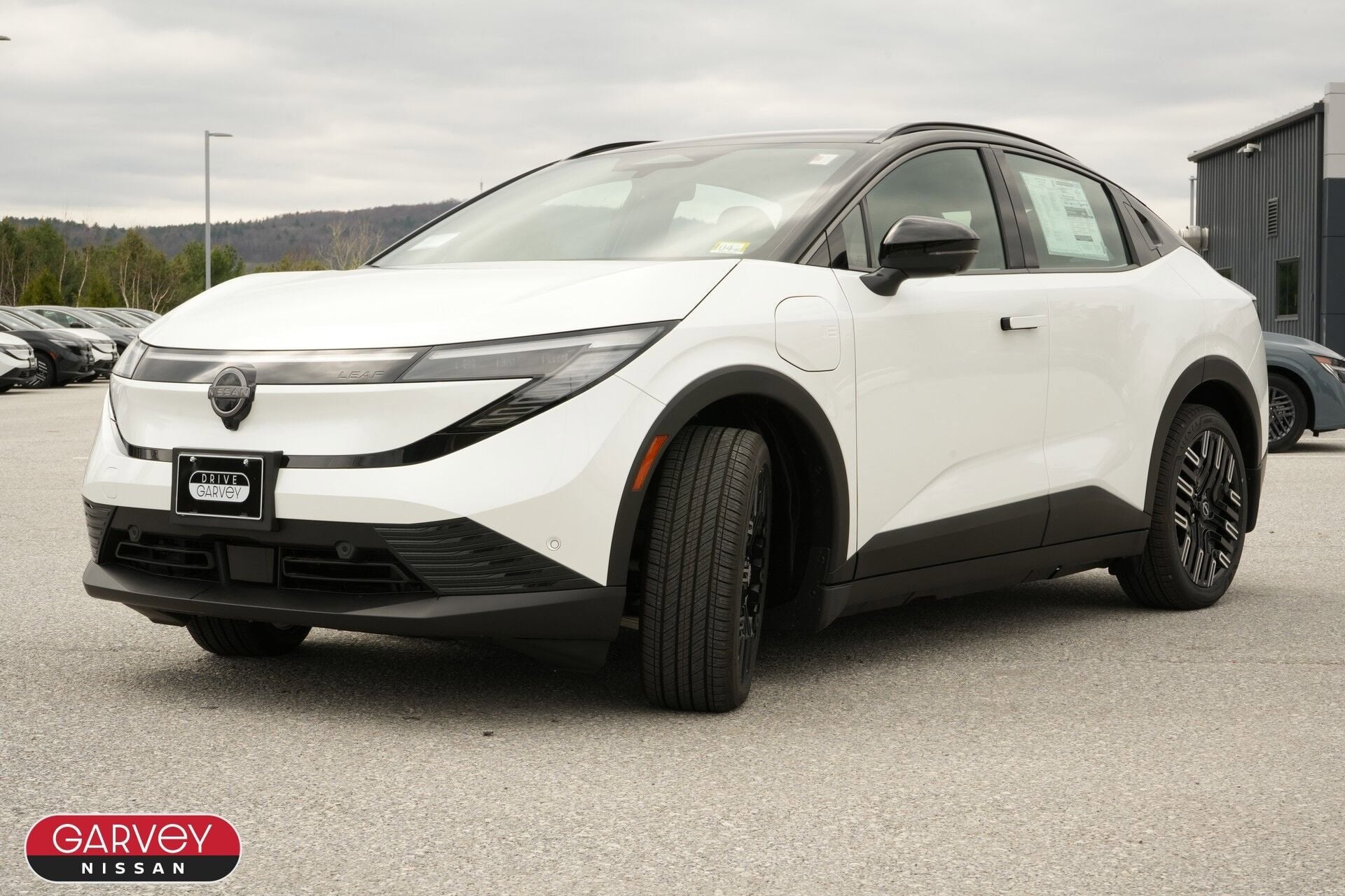 2026 Nissan LEAF Platinum+