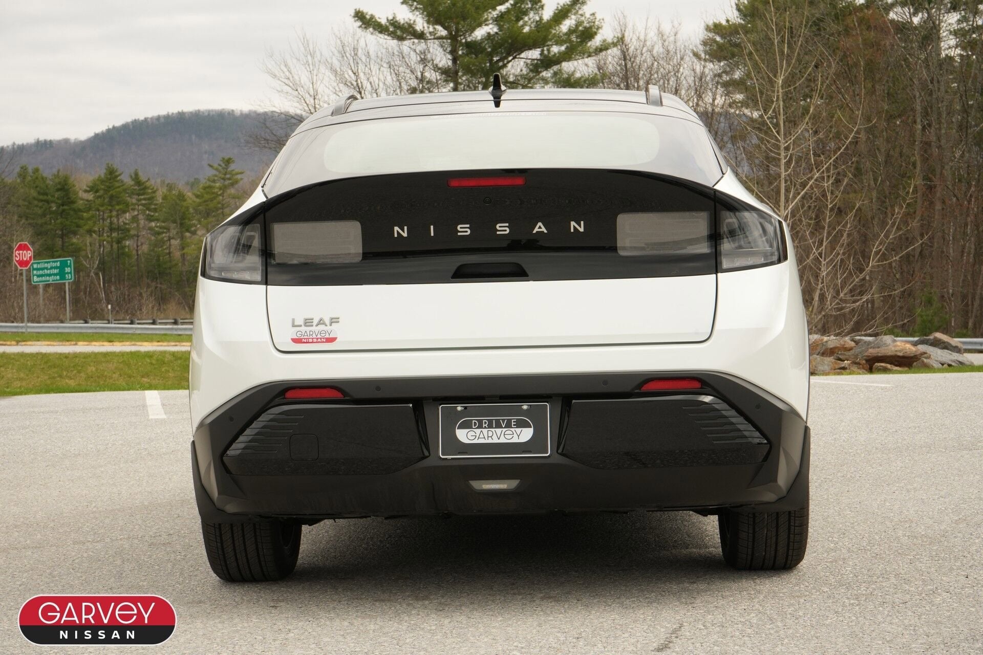 2026 Nissan LEAF Platinum+