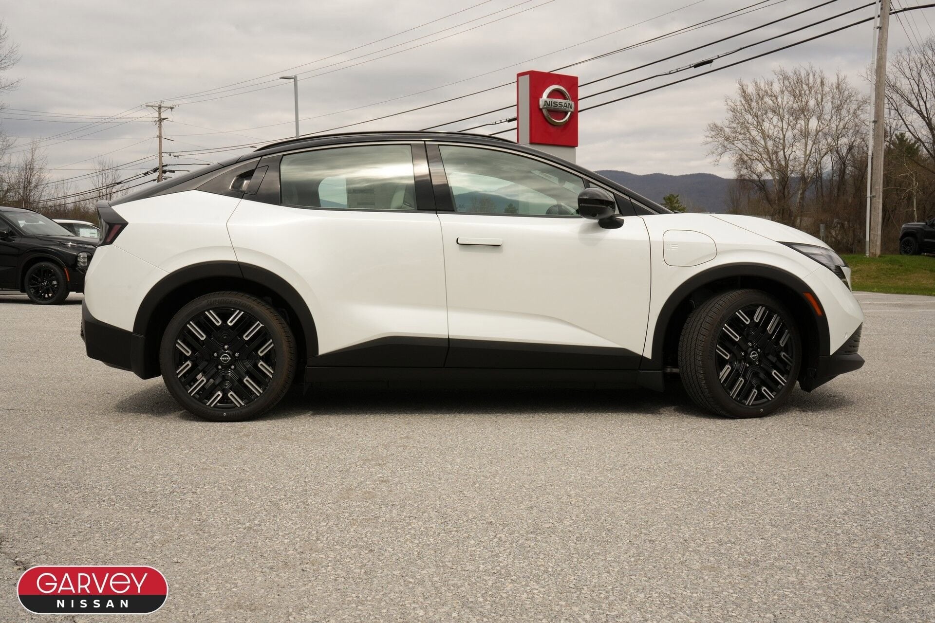 2026 Nissan LEAF Platinum+