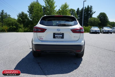 2022 Nissan Rogue Sport SV