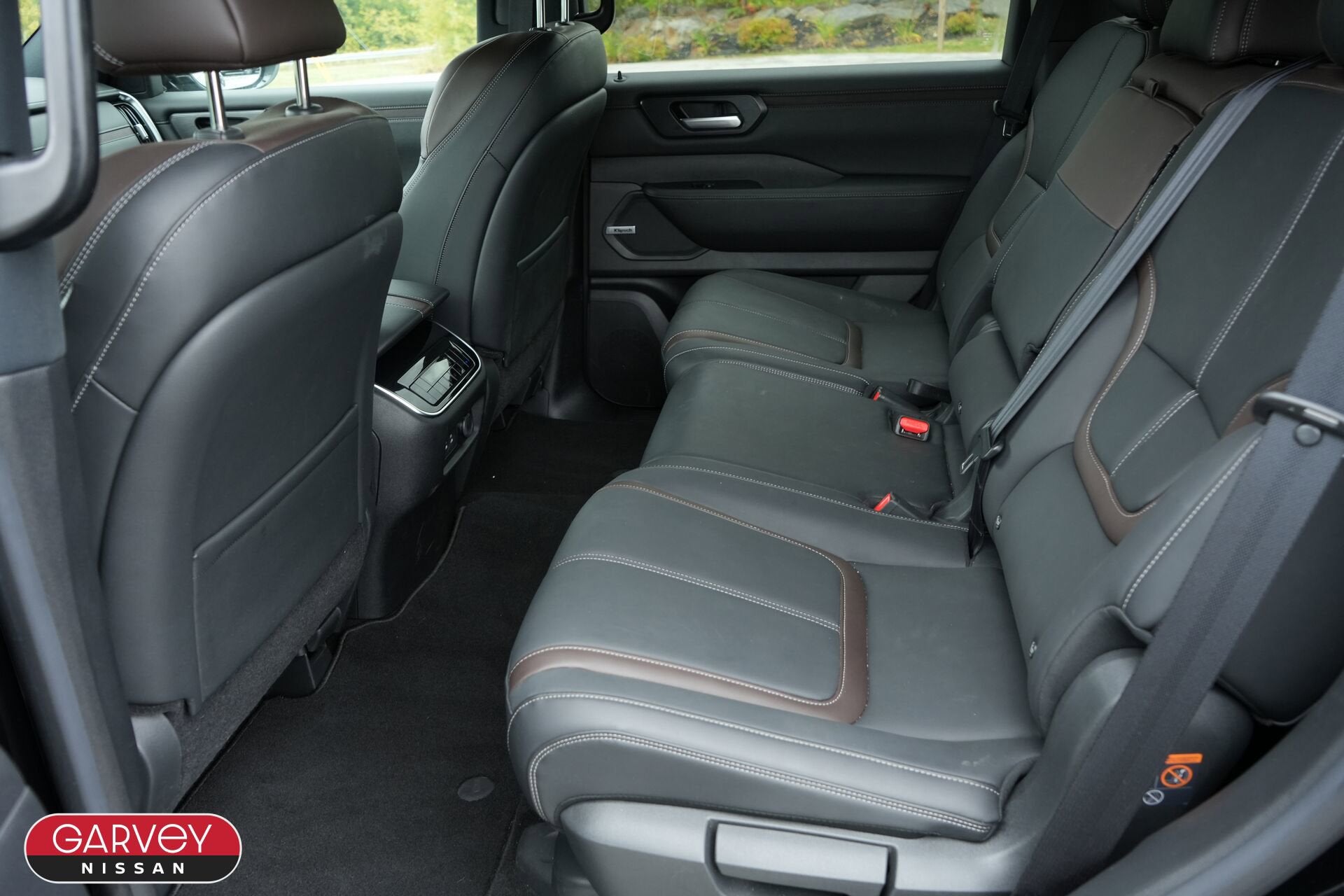 2025 Nissan Armada SL