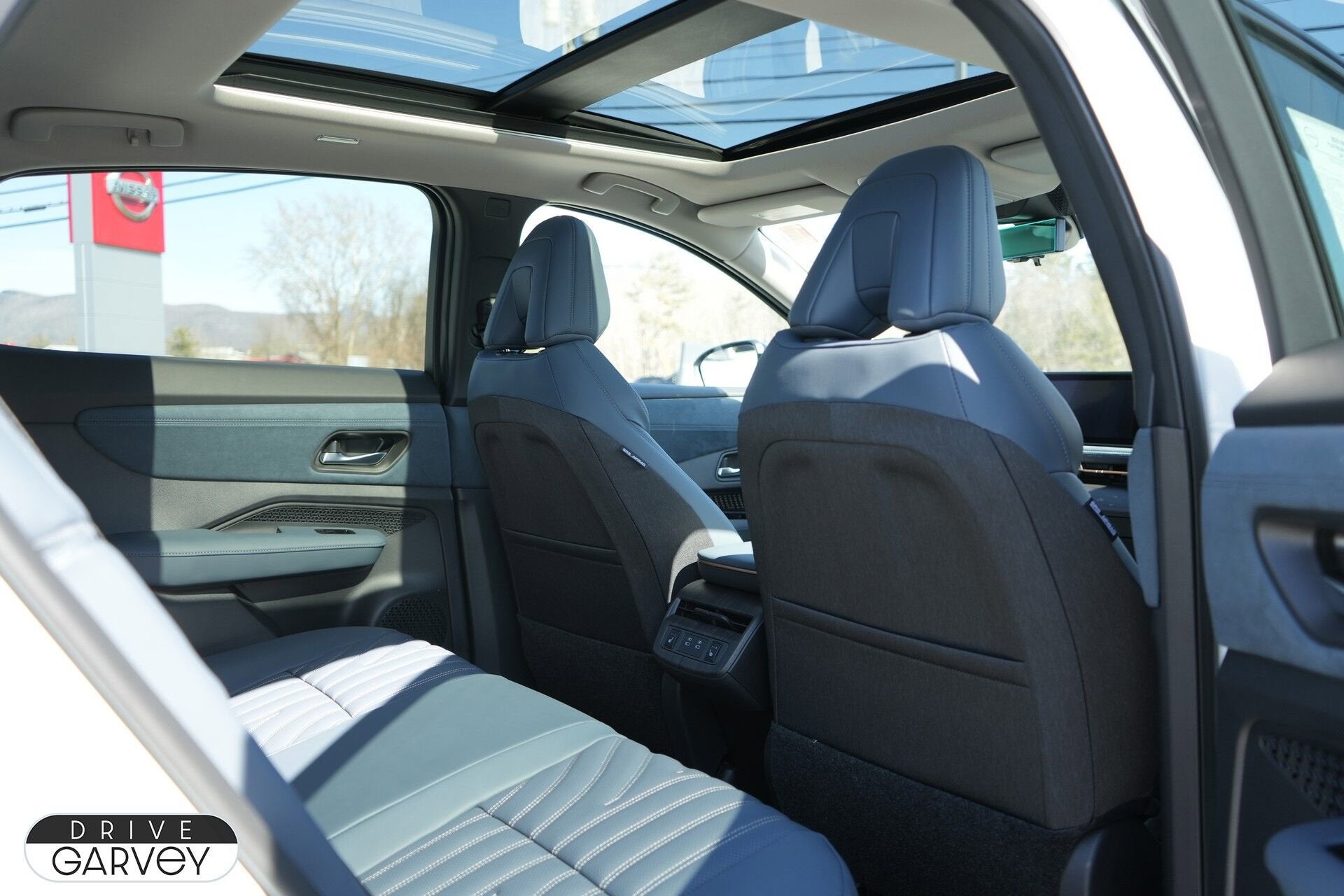 2025 Nissan ARIYA PLATINUM+ Dual Motor e-4ORCE® AWD